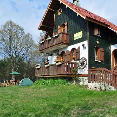 Abant Korudam Bungalov Butik Otel Exteriör bild