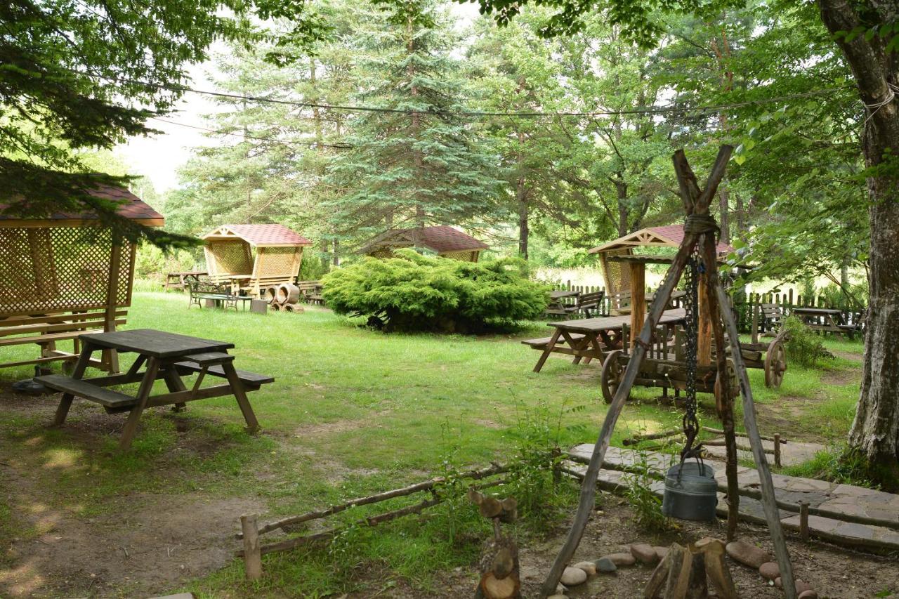 Abant Korudam Bungalov Butik Otel Exteriör bild