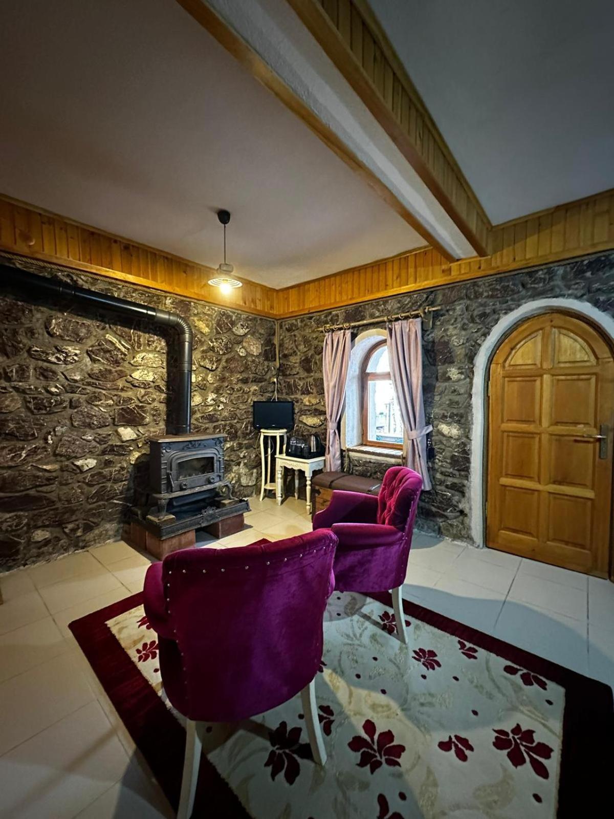 Abant Korudam Bungalov Butik Otel Exteriör bild