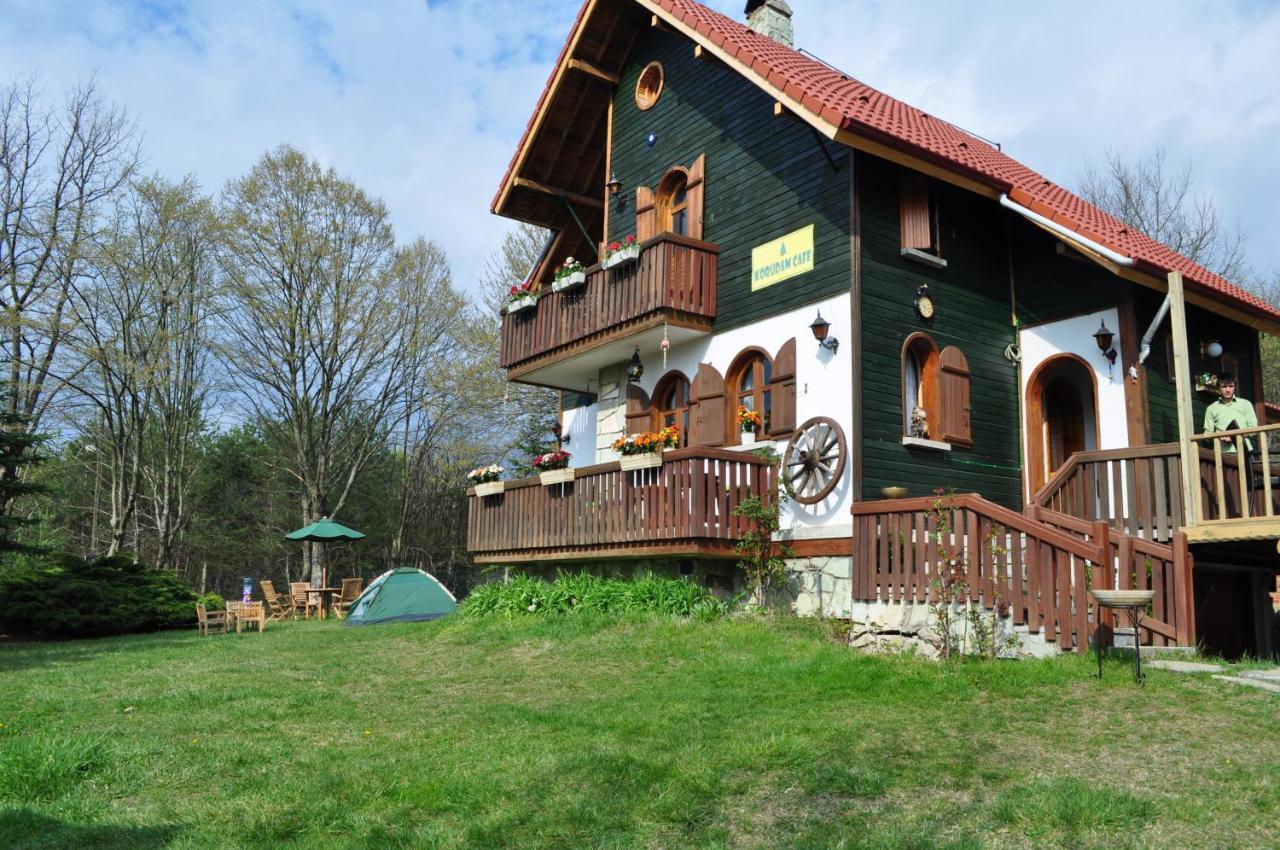 Abant Korudam Bungalov Butik Otel Exteriör bild